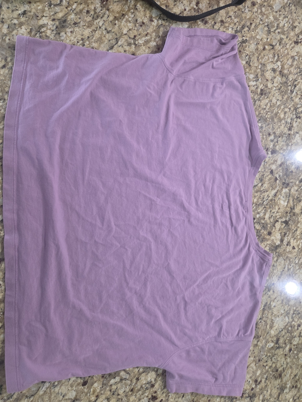 lululemon athletica Lavender Short Sleeve Crop Top
